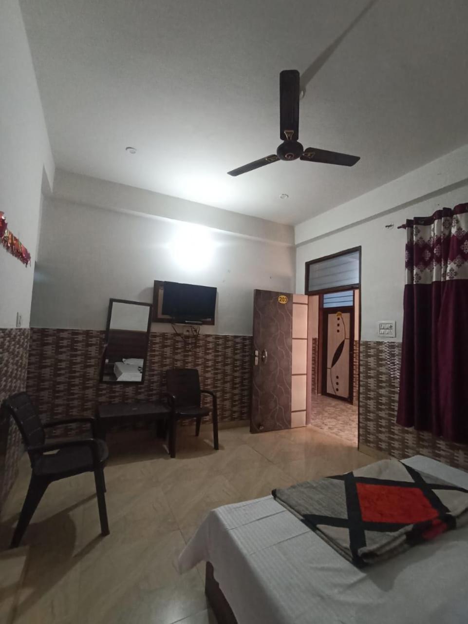 Tushar Guest House Jawāla Mukhi Exterior photo